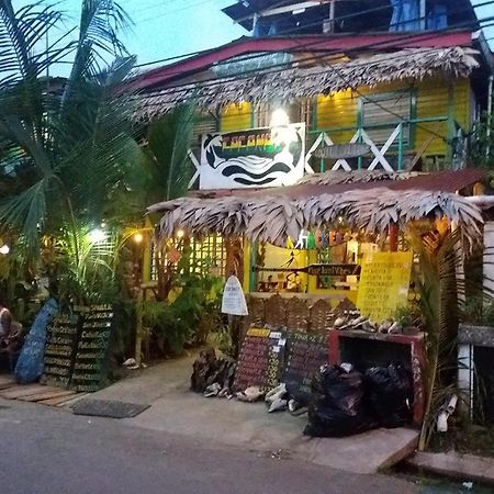 Coconut Hostel Bocas Town Экстерьер фото