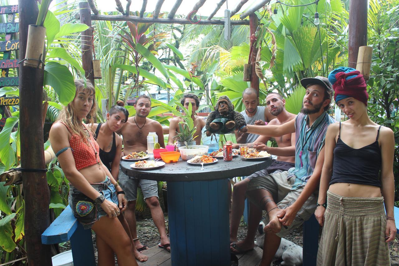 Coconut Hostel Bocas Town Экстерьер фото