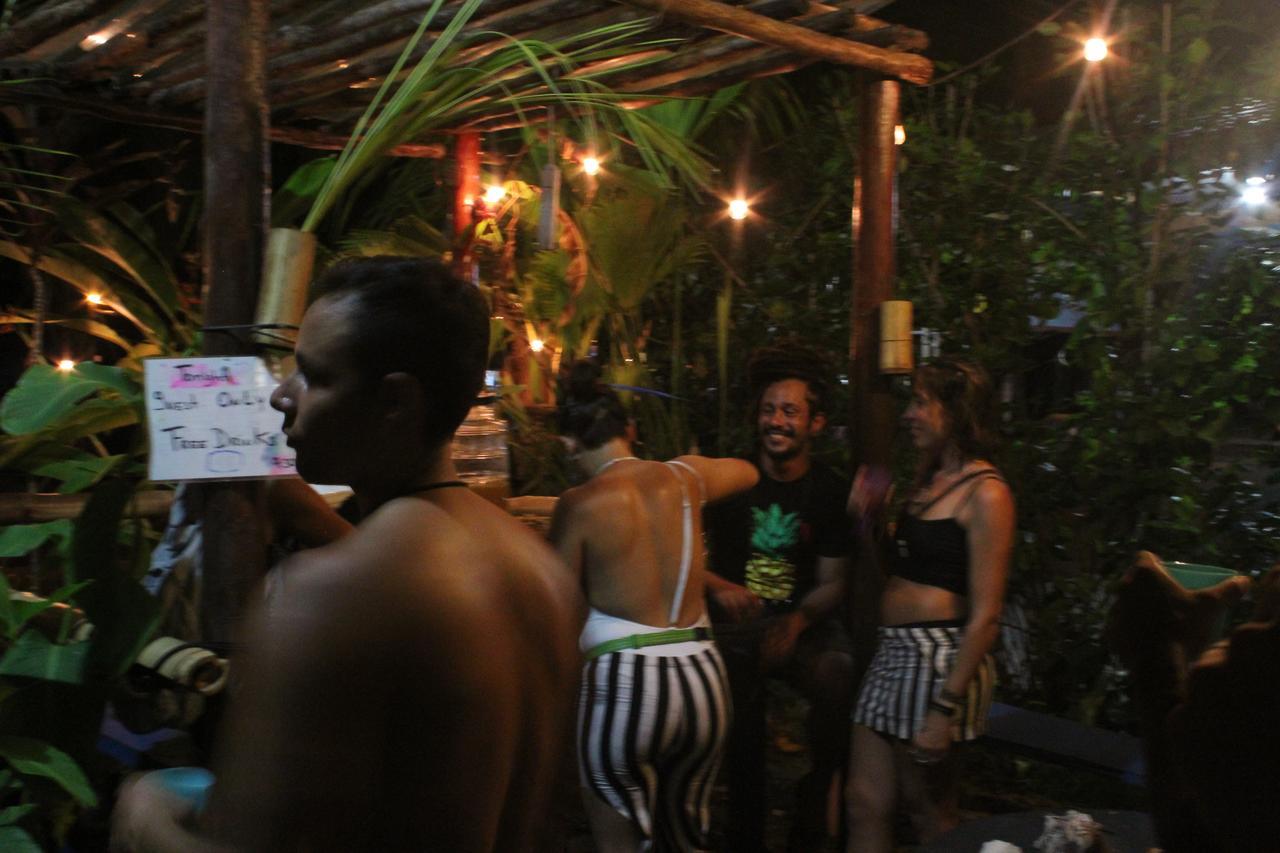 Coconut Hostel Bocas Town Экстерьер фото